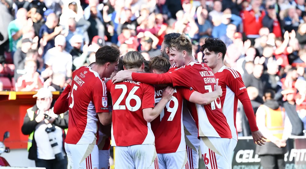 Swindon town celebration team 32134