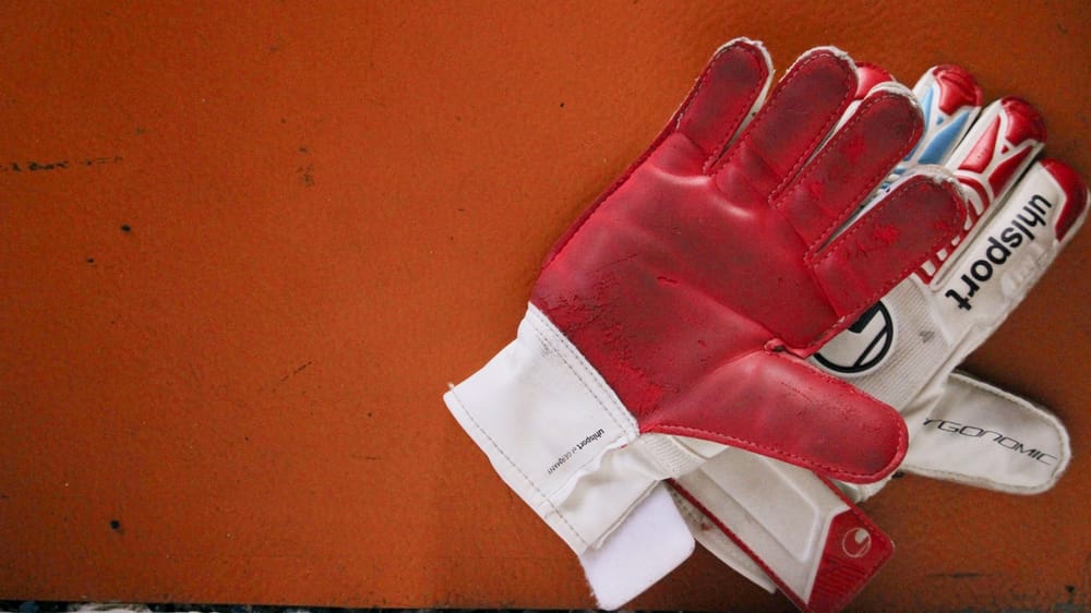 Generic goalkeeper gloves