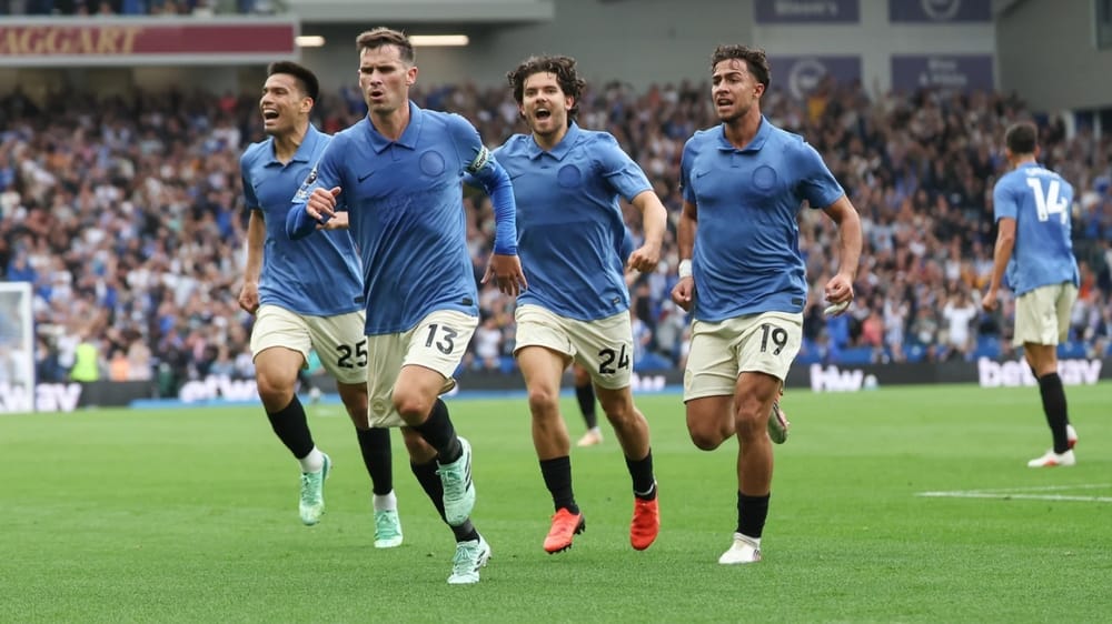 Pascal Gross celebrating vs Arsenal