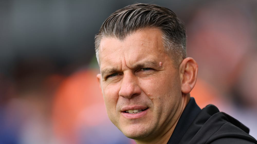 Matt Bloomfield sacked Oxford United