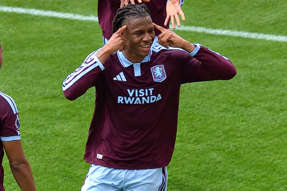 Johan Manzambi celebrates scoring against Tottenham